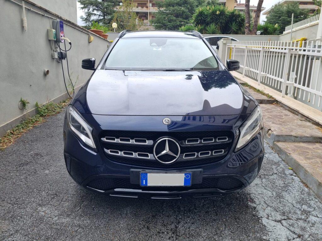 MERCEDES GLA